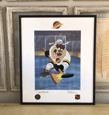 Vancouver Canucks Warner Bros Taz NHL Hockey Slapshot Firmado Litografía y Coleccionista Foto 1 de 4