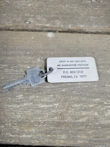 Vintage Motel Key Fob Room 43 White Fresno California - Picture 1 of 2