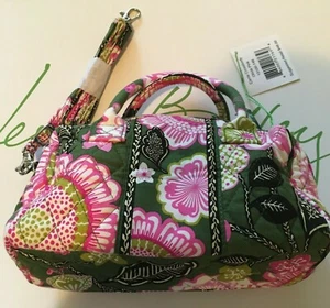 VERA BRADLEY CARRIE CROSSBODY IN PINK OLIVIA - NWT - Picture 1 of 3