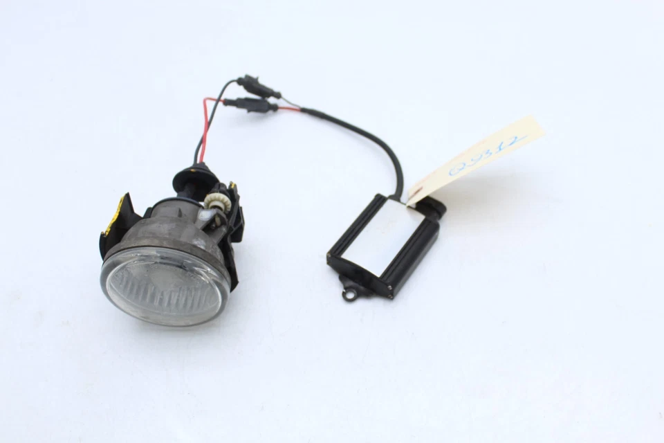 05-06 SAAB 9-2X RH RIGHT PASSENGER SIDE FOG LIGHT Q9312 - Image 1 of 4