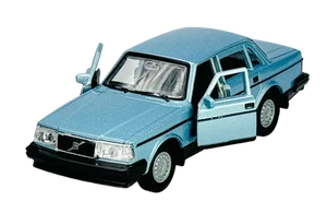 WELLY VOLVO 240 GL BLUE 1:34 DIE CAST METAL MODEL NEW IN BOX - Picture 1 of 6
