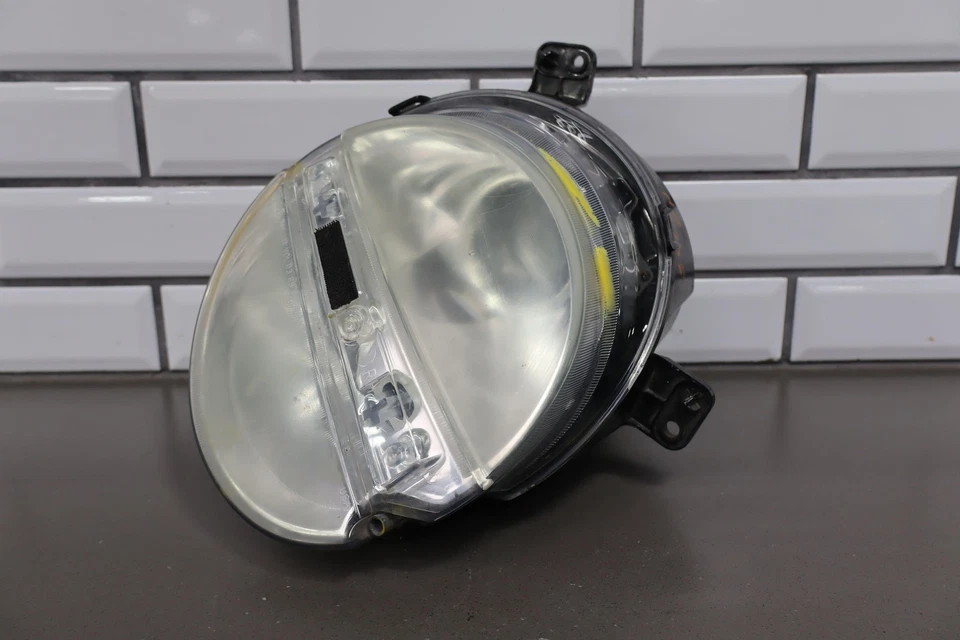Lámpara de faro de pasajero derecho Chevy SSR 2003-2006 OEM *Hazy* Foto 1 de 4