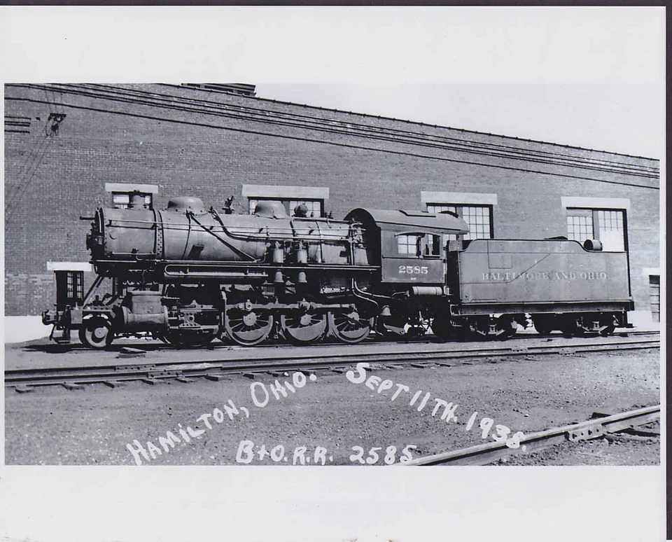 Foto de locomotiva a vapor Baltimore & Ohio RR classe E-27 2-8-0 #2585 Hamilton 1935 - Imagem 1 de 1