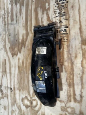 1993 SUZUKI GS500E REAR BACK TAIL UNDERTAIL BATTERY TRAY PLASTIC - Image 1 of 4