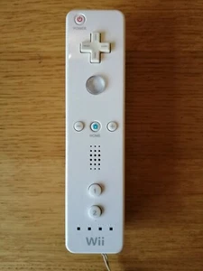 Official Nintendo Wii White Remote - NOT WORKING - FOR SPARES AND REPAIRS - Picture 1 of 2