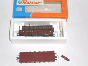 Roco 46305 Stake cars x 2. V/Good cond. For 3 rail AC. HO scale. One boxed. - Picture 1 of 10