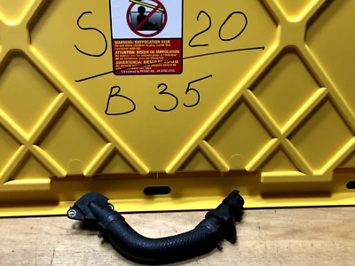 BMW F10 F12 F13 2011-2018 BMW M5 M6 cárter motor manguera respirador 7843151 Foto 1 de 4