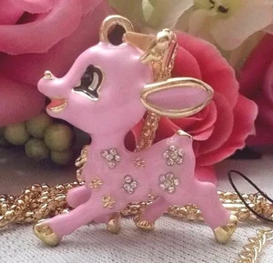 BETSEY JOHNSON BEAUTIFUL PINK SOLID DEER IN CRYSTALS & ENAMEL PENDANT NECKLACE - Picture 1 of 8