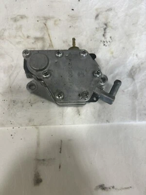 Bomba de combustible Arctic Cat 570 Mountain Cat 2003 Foto 1 de 2