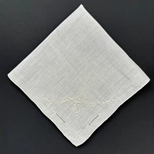 Embroidered Floral Wedding Bride Handkerchief Linen Cottage Core Granny Vtg READ - Picture 1 of 4