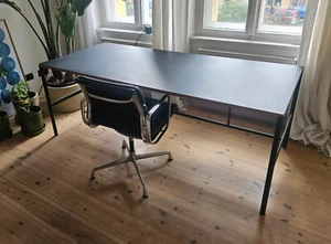Million Mies Esstisch Dining Table M1 Linoleum schwarz Eiche, rostfreier Stahl - Bild 1 von 3
