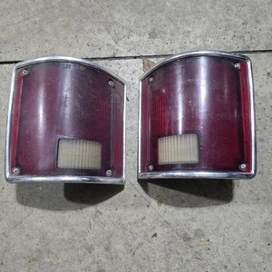 Luces traseras para camioneta Chevrolet GMC Suburban 1973-1987 luz trasera derecha cromada OEM - Imagen 1 de 12