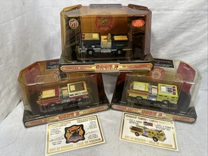 CODE 3 FIRE ENGINE 1/64 DIE CAST LIMITED EDITION LOT OF 3 Windsor & Hollywood - Bild 1 von 16