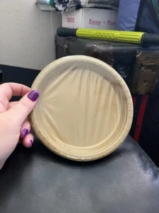 Gold 7" Plastic Dessert Plates 20 Per Pack Tableware Decorations Party Supplies - Picture 1 of 2
