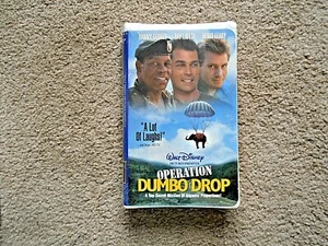 Walt Disney's Operation Dumbo Drop VHS Tape - Imagen 1 de 2