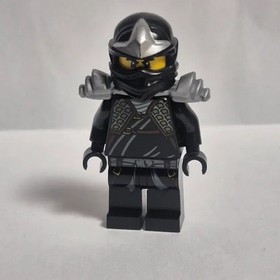 Lego Ninjago ZX Robe (9444) - Lightly Used Display Piece