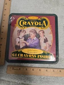 Crayola 1994, lata de vacaciones con 64 crayones, sellada - Imagen 1 de 3
