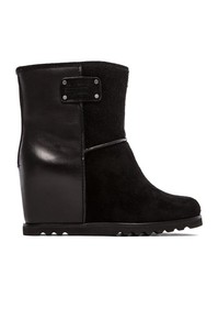 marc jacobs wedge boots