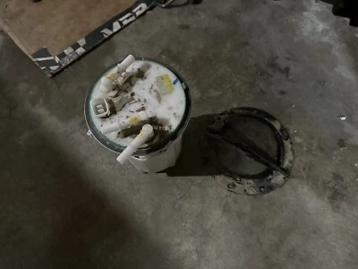 Conjunto de bomba de combustible Subaru WRX STI 2015-2021 2,5 L OEM 42021VA000 15-21 Foto 1 de 3