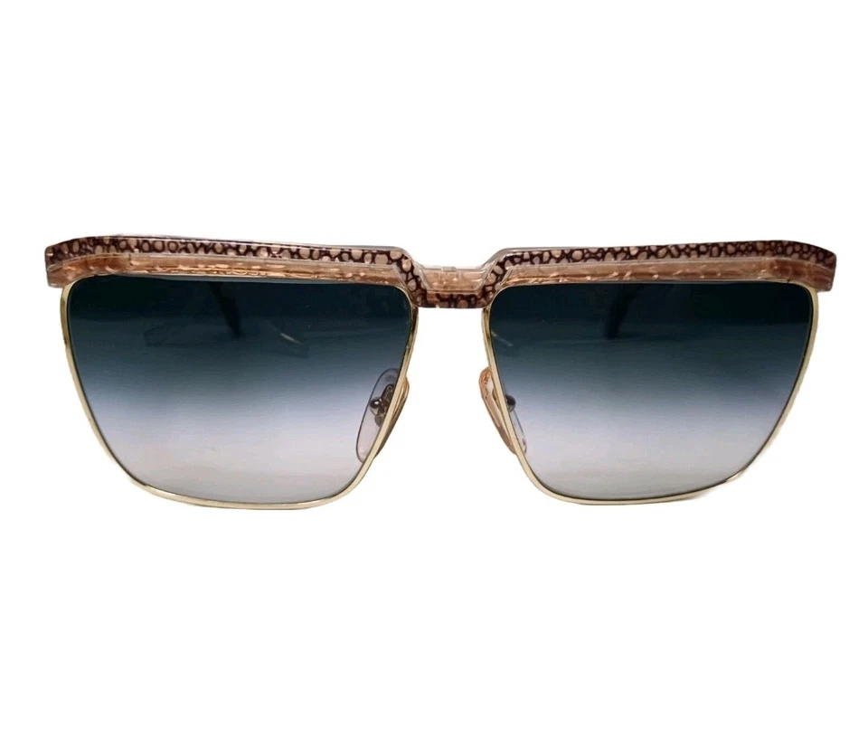 Gafas de sol vintage moda años 80 LAURA BIAGIOTTI hechas en Italia modelo V87  Foto 1 de 4