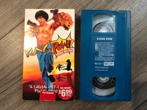 Kung Pow Enter The Fist Blue Tape VHS 2001 ehemaliger Blockbuster - Bild 1 von 10