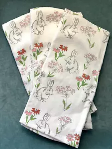 3 Casaba Easter Bunny Terry Hand Towels NEW Bunnies & Flowers Trim (J) - Picture 1 of 5
