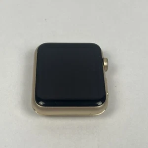 Apple Watch Series 7000 42mm Starlight *For Parts* - Photo 1 sur 6