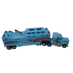 Matchbox 1981 Peterbilt Trailer Satellite Television MBTV News Convoy Cab Blue - Picture 1 of 7