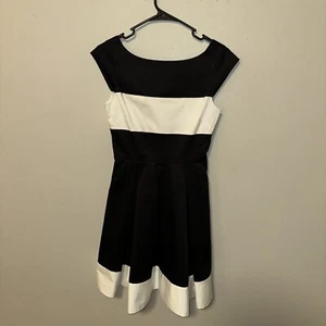 Kate Spade Dress Womens 2 Black White Color Block Short Sleeve Fit & Flare - Picture 1 of 10