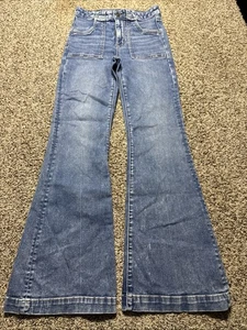 AE AMERICAN EAGLE SIZE 4 SUPER HI RISE FLARE NEXT LEVEL STRETCH WOMENS JEANS - Picture 1 of 4