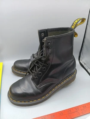 Botas de combate Dr. Martens Docs #1460J de cuero negro de caña alta talla 32 Foto 1 de 4