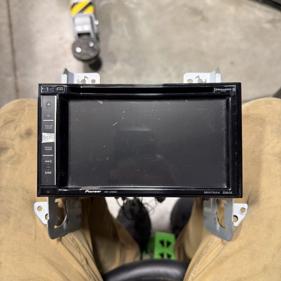 Pioneer AVIC-5200NEX 6.2" In-Dash Navigation AV Receiver - Black - Image 1 of 3