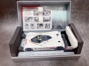 Spark 1/18 Peugeot 905 Le Mans 1992 No.1 Winner White F - Picture 1 of 5