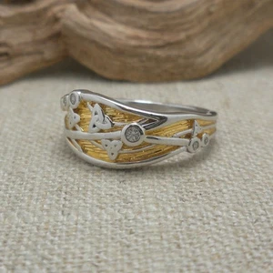 Anillo de plata esterlina y nudo trinitario dorado de 23 quilates con circonitas cúbicas en caja por Keith Jack 6,5 - Imagen 1 de 10