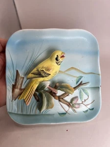 Placa colgante de pared vintage Napco cerámica 3D amarillo canario B2791 acabado mate - Imagen 1 de 17