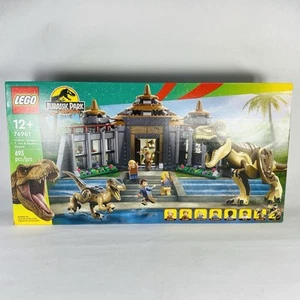 New! LEGO Jurassic Park Visitor Center: T. rex & Raptor Attack Set 76961 - Picture 1 of 5