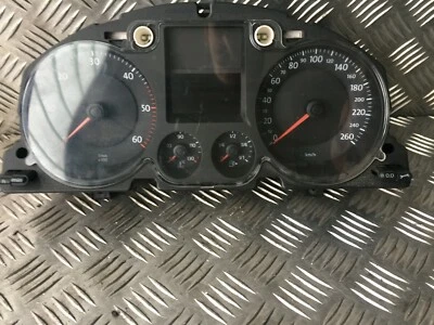 3C0920852J Tacho VW Passat 3C 2.0 TDI 125KW  - Bild 1 von 4