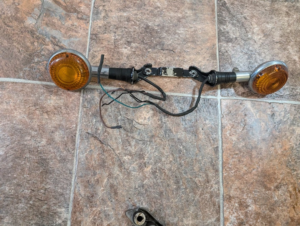 Yamaha Virago 1100 XV1100 1992 intermitentes delanteros izquierdo derecho luces indicadores Foto 1 de 4