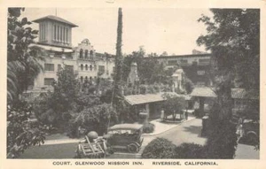 RIVERSIDE CA Kalifornien GLENWOOD MISSION INN ~ Innenhof PAVILLON ~ alte Auto-Postkarte - Bild 1 von 2