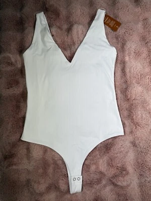 REORIA Women Sexy Plunge Deep V Neck Sleeveless V Backless Going Out Tank Body M - Image 1 of 4