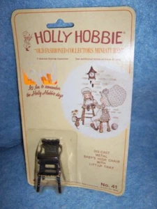 1976 Holly Hobbie Old Fashioned Miniature in metallo pressofuso #41 - Seggiolone per bambini - Foto 1 di 4
