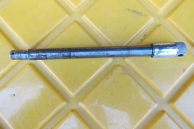 1981 YAMAHA XS400 XS 400 FRONT AXLE - Image 1 of 4