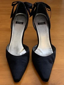 Vintage Stuart Weitzman Black Satin Heels with Bow And Rhinestones 9M - Picture 1 of 12