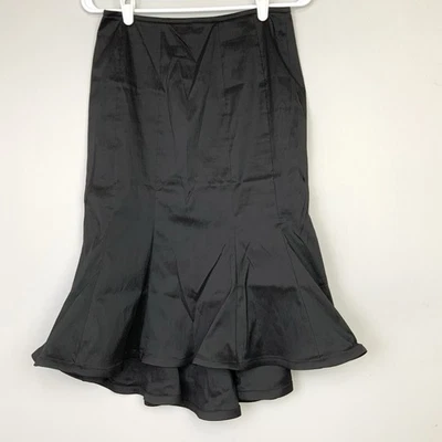 De Colección Tadashi Shoji Talla 6 Negro Tafetán Alto-Lo Volantes Sirena Dobladillo Midi Falda Formal Foto 1 de 4