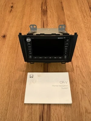 Honda CR-V CRV MK3 2006-2012 Sat Nav Unit Navigation Head Unit 39541-SWA-E020-M1 - Image 1 of 4