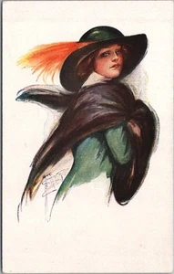 Postal de barbero de corte firmada por artista de colección de la década de 1910 bonita dama/sombrero moda - Imagen 1 de 2