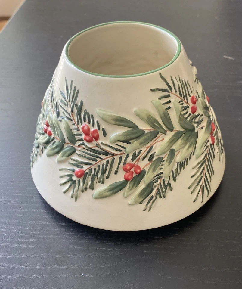 洋基蜡烛陶瓷阴影冬青松红色 3D 复古 4 英寸圣诞节 — 第 1/4 张图片