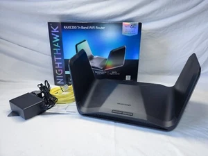 Routeur Netgear Nighthawk RAXE300 AXE7800 – WiFi 6E Tri-Bande – Très Bon État - Photo 1/5