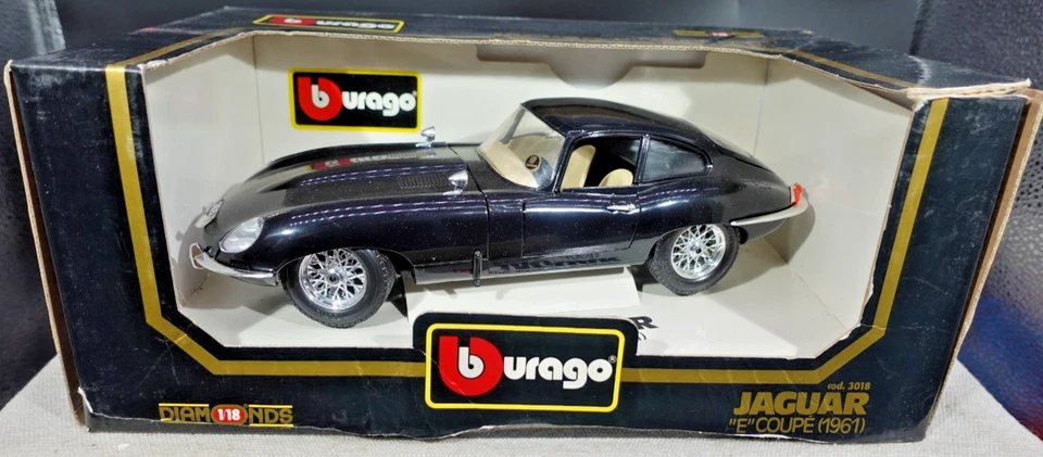 Bburago Jaguar F cupé 1961 1/18 Foto 1 de 3