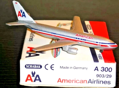 AMERICAN AIRLINES. A300 .Schabak # 903/29. Escala 1:600. Modelo Diecast. En caja Foto 1 de 2